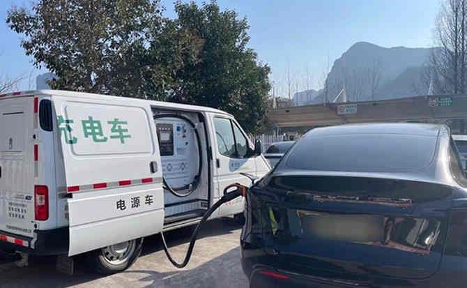 兴宾区汽车搭电
