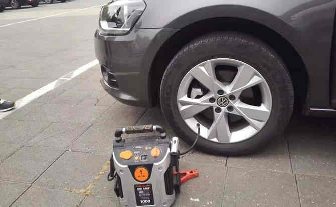 兴宾区汽车搭电案例